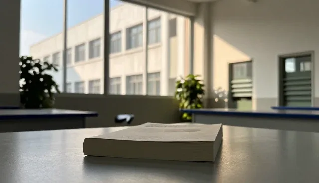 人员配置中商务代理的适用条件与限制